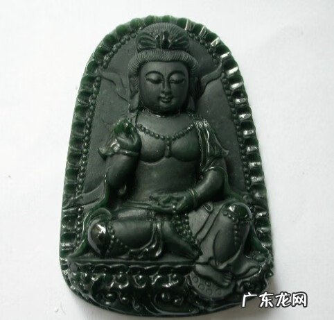 罗汉松风水学和寓意 各色水晶观音的风水学寓意