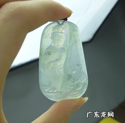 罗汉松风水学和寓意 各色水晶观音的风水学寓意