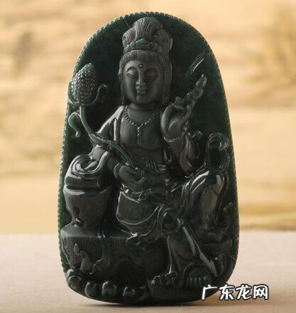 罗汉松风水学和寓意 各色水晶观音的风水学寓意