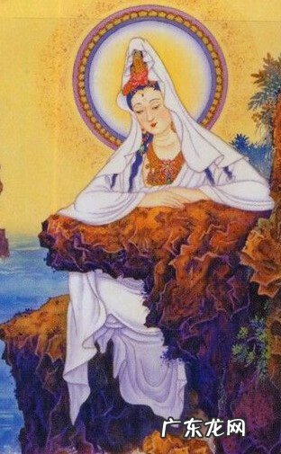 罗汉松风水学和寓意 各色水晶观音的风水学寓意