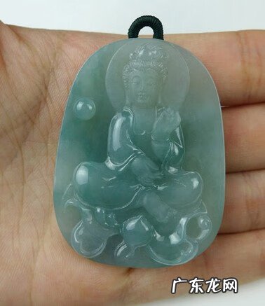 罗汉松风水学和寓意 各色水晶观音的风水学寓意