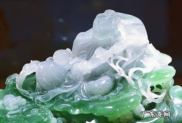 罗汉松风水学和寓意 各色水晶观音的风水学寓意