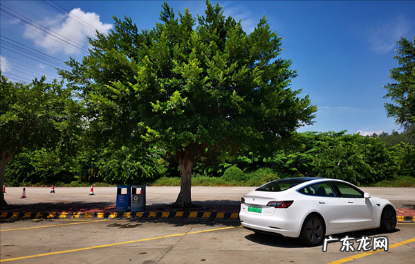 特斯拉充电攻略 特斯拉的电喷雾攻略