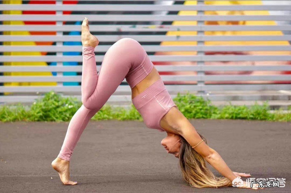 大学瑜伽课老师说瑜伽有些动作可利于增高，真的假的？