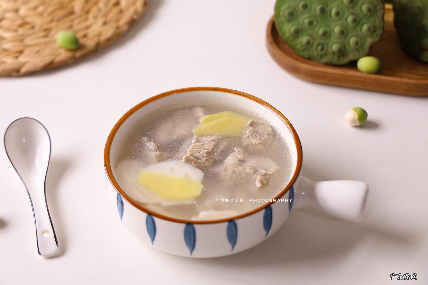 莲藕怎么炒好吃又简单视频 教你的做法