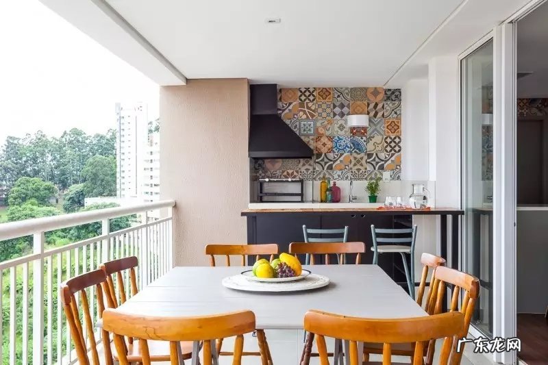 你们的阳台都用来做什么了呢？大家来分享一下阳台可以怎样设计吧？