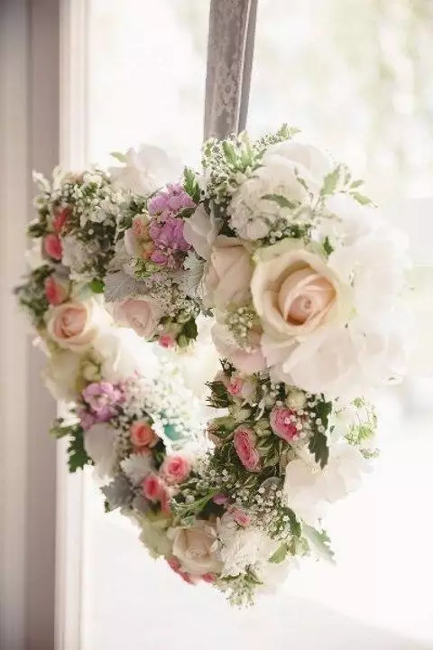 枯木摆件象征着什么 枯木技挂墙艺术