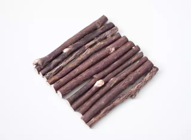 枯木摆件象征着什么 枯木技挂墙艺术