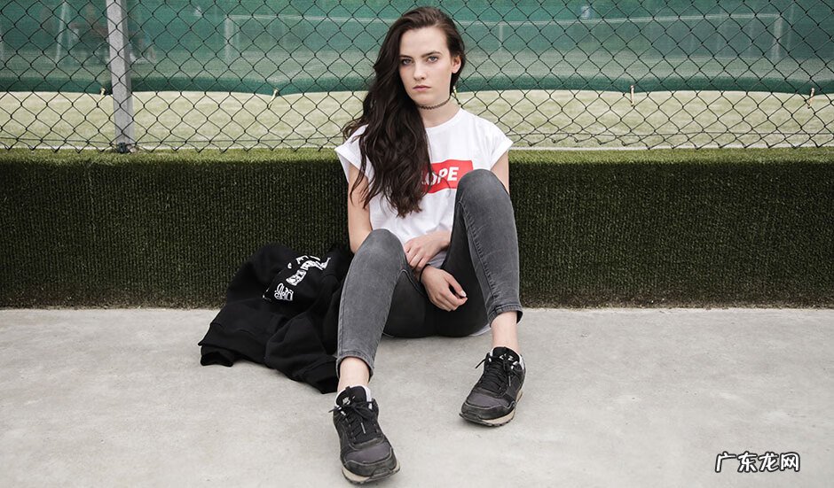 高帮帆布鞋鞋带系法图片 高帮帆布鞋鞋带系法图解