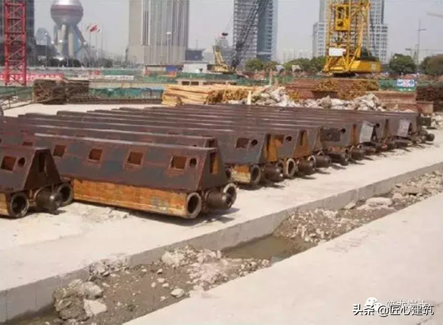 坑槽是什么意思啊 建筑坑槽图片