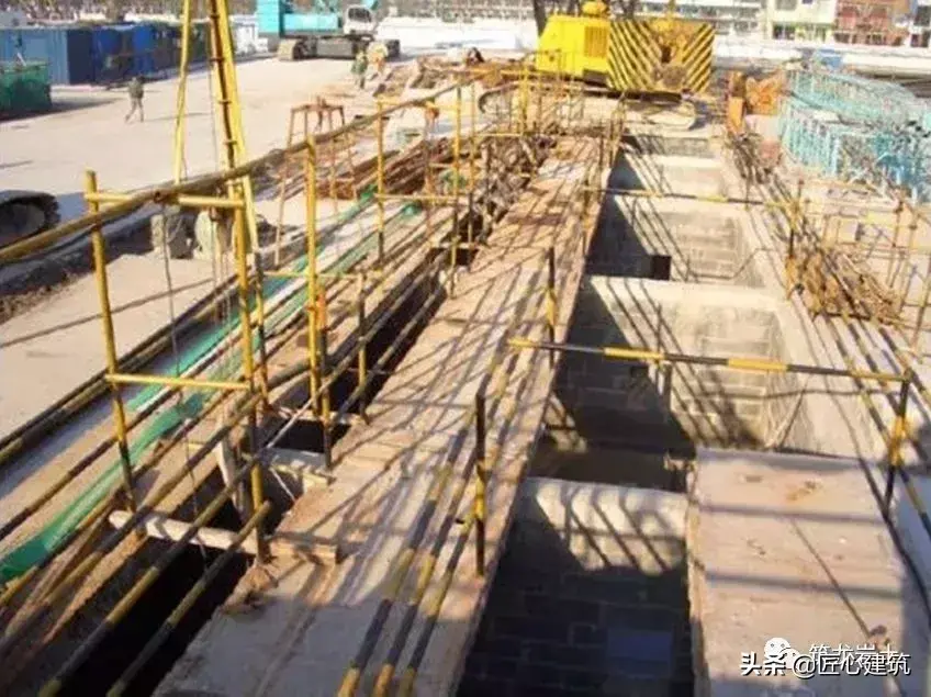 坑槽是什么意思啊 建筑坑槽图片