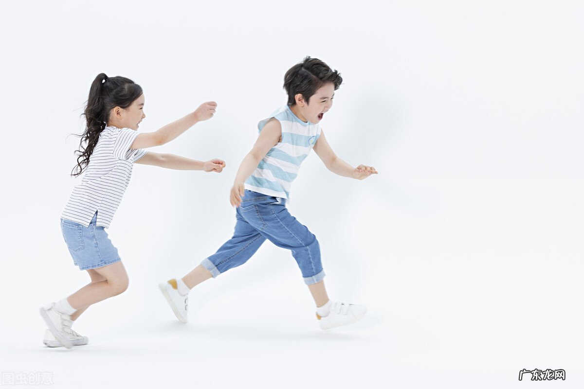 大家有没有什么小时候特别悠闲快乐的事情回忆?