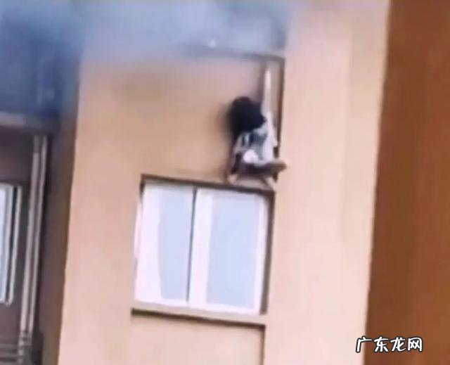 重庆大学通报女副教授坠亡微博 重庆大学通报女副教授坠亡遗书