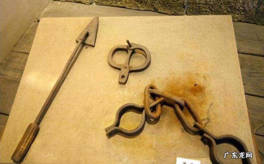 桎梏的拼音和意思怎么读 桎梏拼音和意思