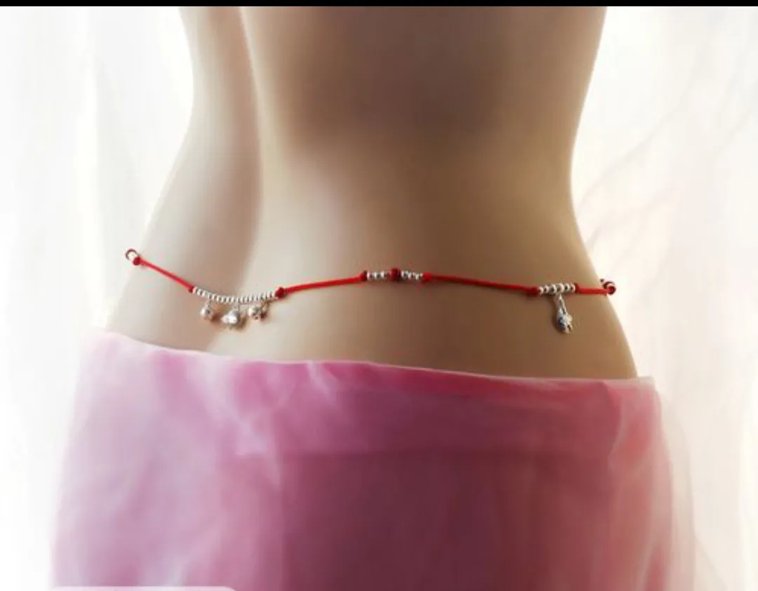 女生在肚子上系红绳是为了啥?