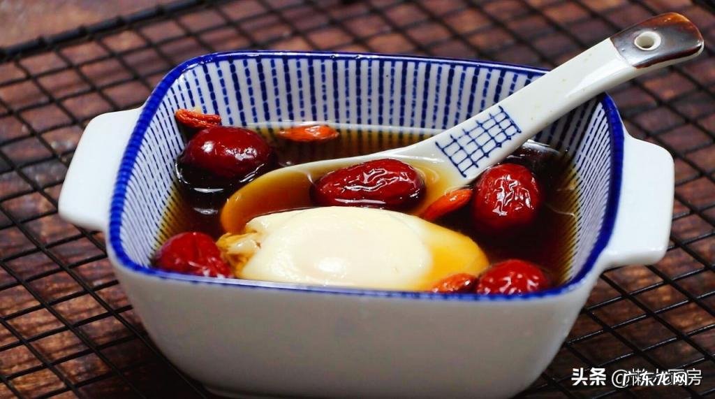 丰胸酒酿蛋的制作方法 酒酿蛋怎么做?酒酿蛋的做法