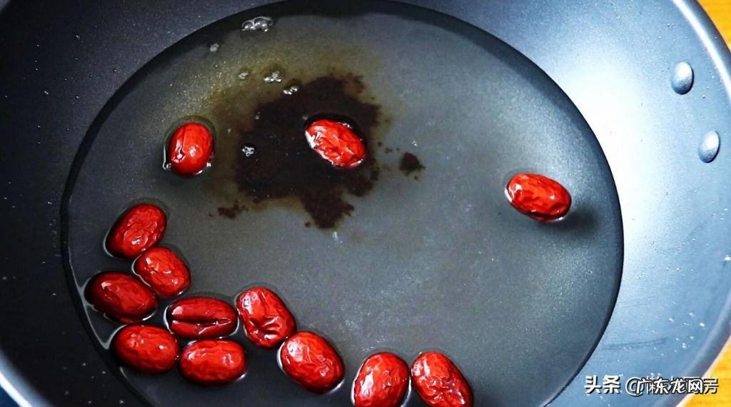 丰胸酒酿蛋的制作方法 酒酿蛋怎么做?酒酿蛋的做法