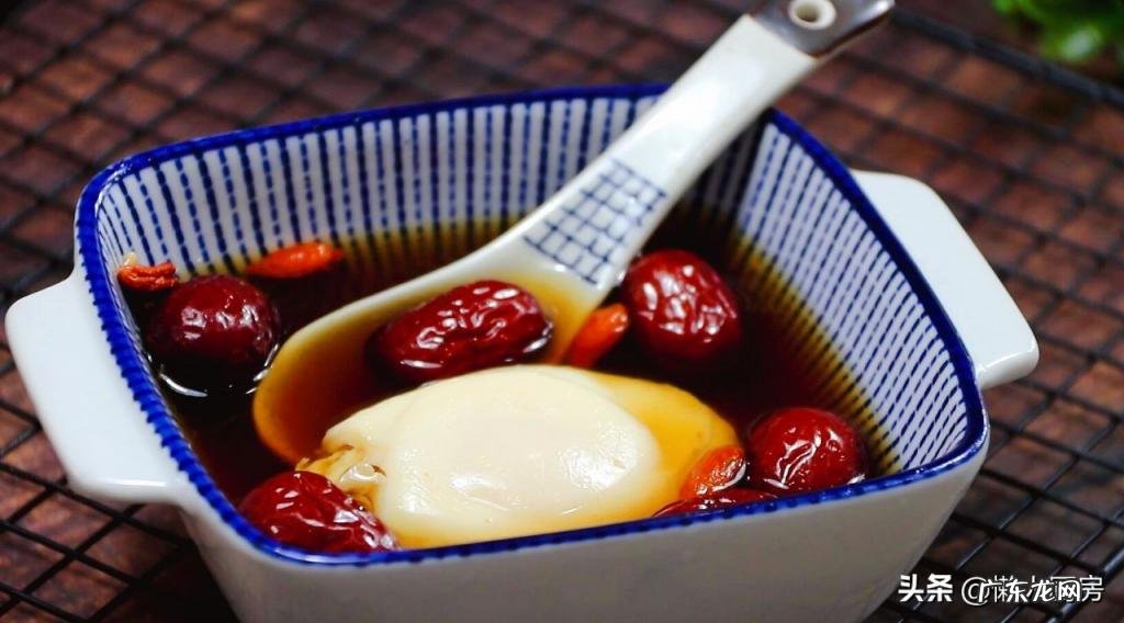 丰胸酒酿蛋的制作方法 酒酿蛋怎么做?酒酿蛋的做法