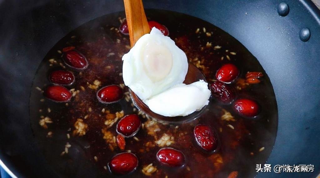 丰胸酒酿蛋的制作方法 酒酿蛋怎么做?酒酿蛋的做法