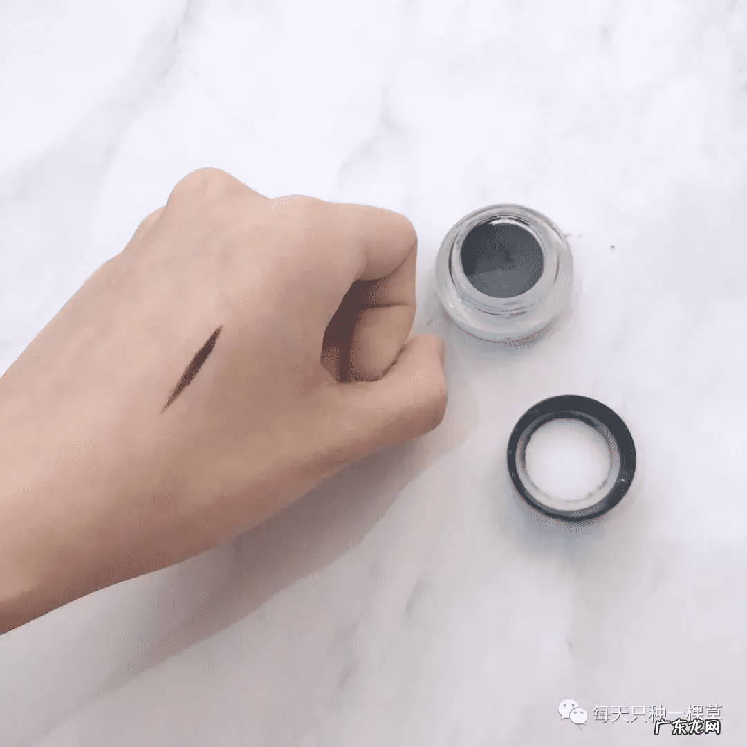 内双适合画什么眼线 内双怎么画眼线?