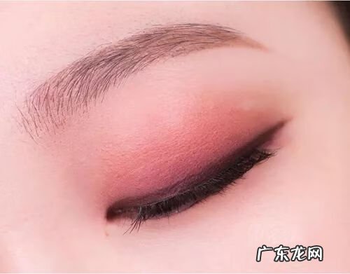 眼部化妆步骤图解 化眼妆步骤图解