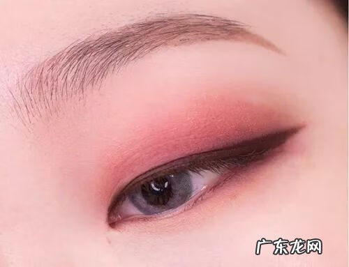 眼部化妆步骤图解 化眼妆步骤图解