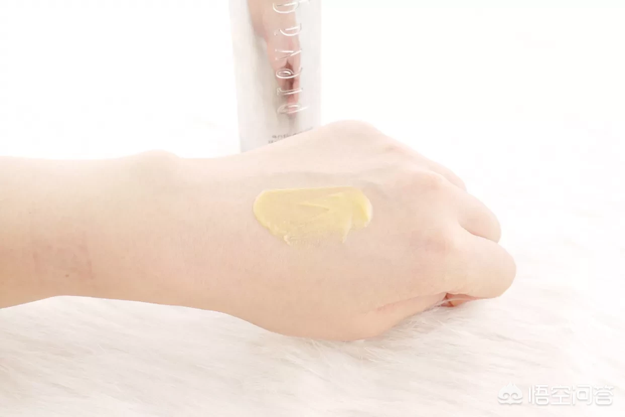 女人30岁以后为了留住美丽,最需要用哪些抗衰老的护肤品?