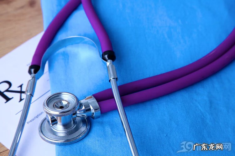 女性大脖子病图片 前兆 大脖子病初期症状是什么