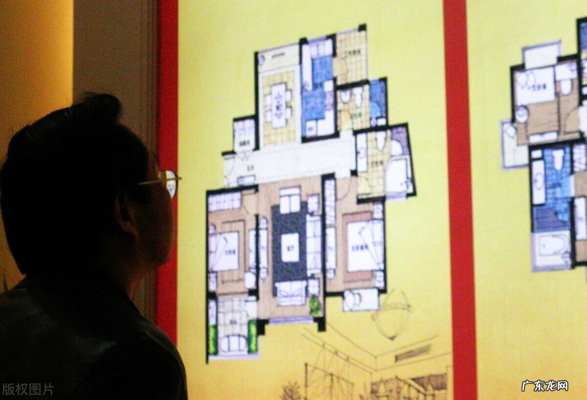 蝶形两梯四户户型图 两梯四户蝶形平面图