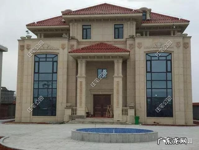 欧式床头罗马柱 床 罗马柱