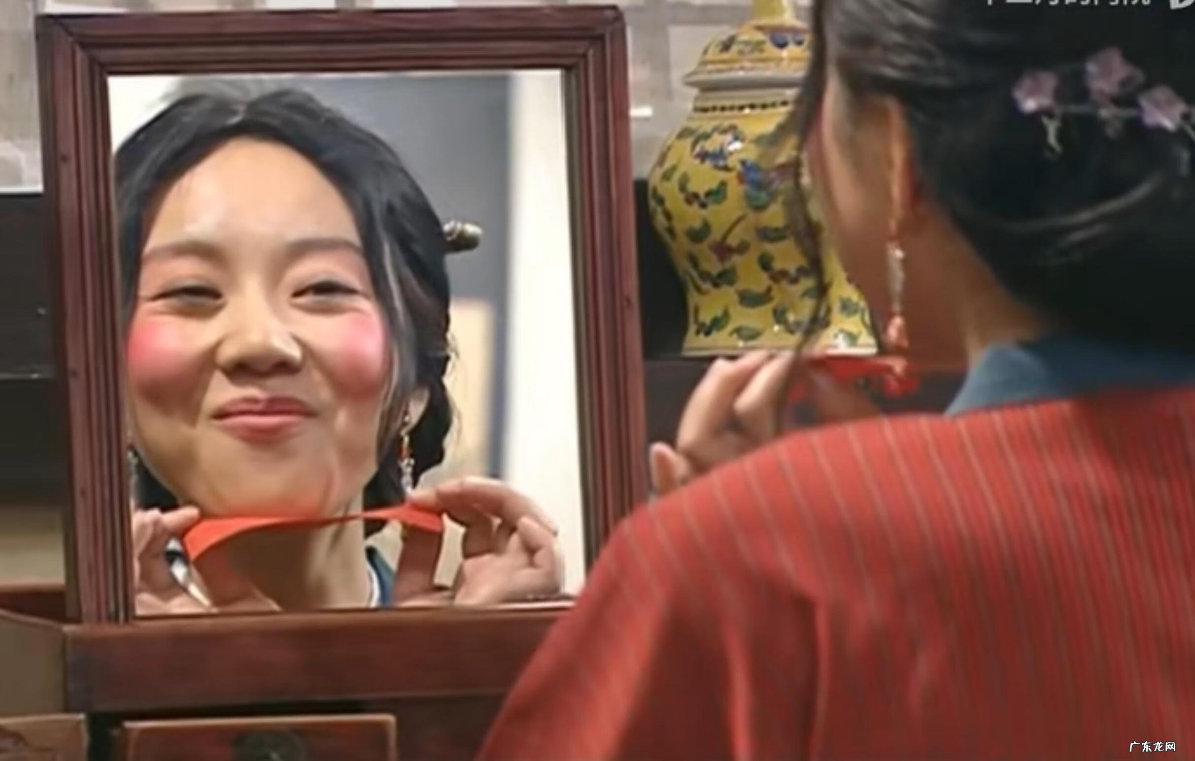 客厅挂镜子有什么说法 镜子挂在哪里比较符合风水的