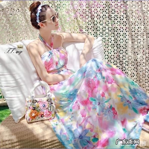 女生穿着沙滩长裙走路有什么感觉?