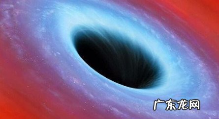 宇航员被黑洞吸入进入另一个宇宙 二名宇航员被吸入黑洞是真的吗视频