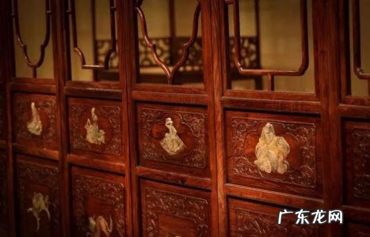 红木家具的风水作用 红色家具风水图片大全