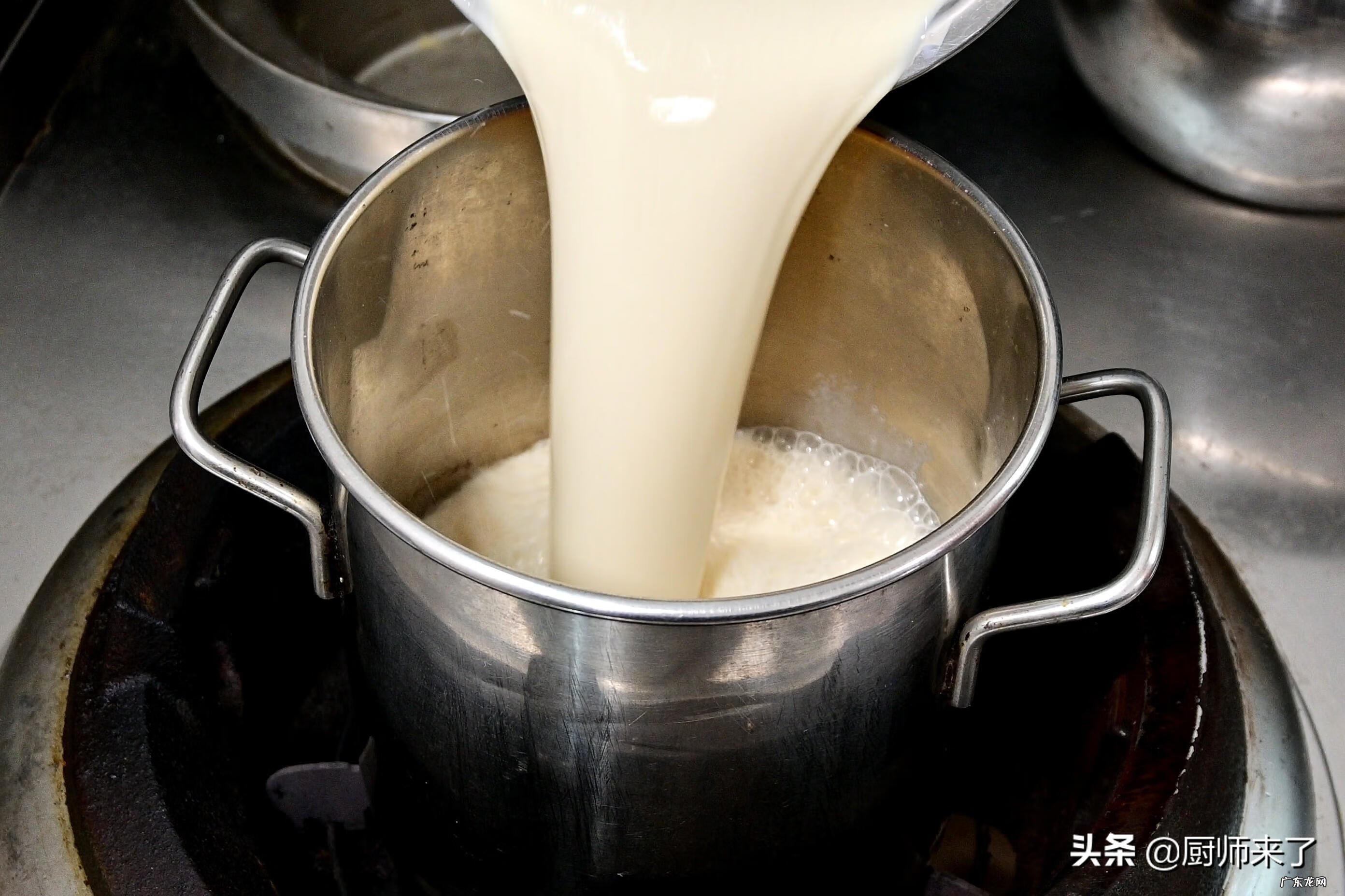 豆腐脑的做法和配方图 豆腐脑的做法和配方