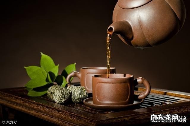 10月24日,就是“霜降”节气了,饮食上吃点啥好?又该如何养生,健康过冬?