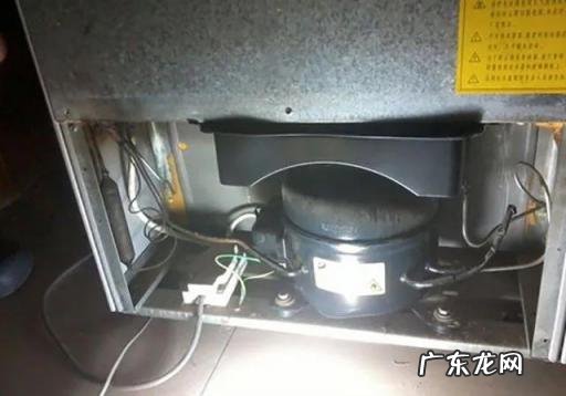 冰箱冷冻室结冰严重是什么原因 冰箱漏水结冰的原因及其维修办法