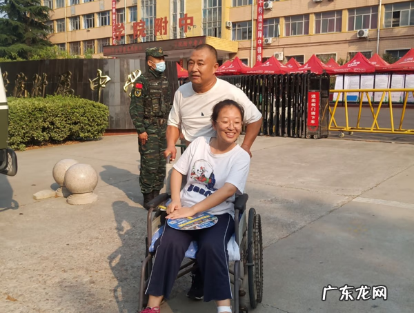 侯妍希名字打分 侯思思年龄