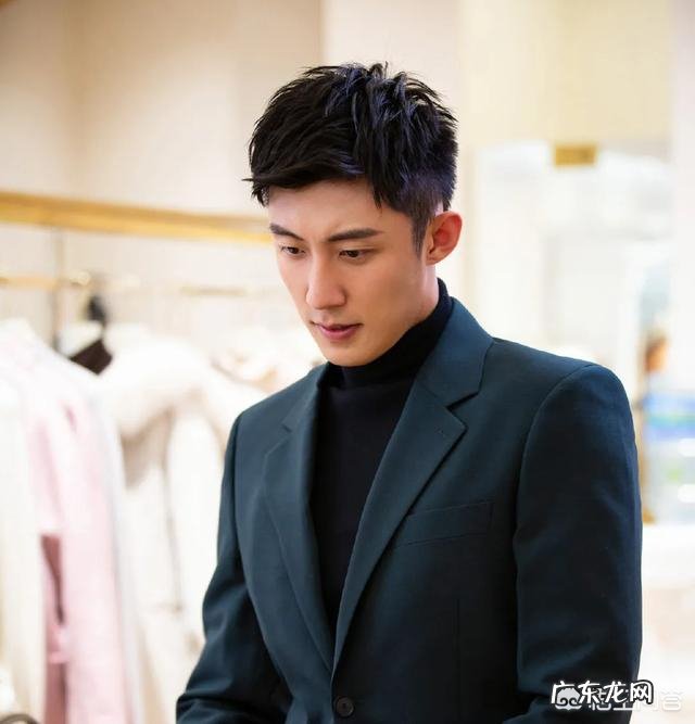 如何评价迪丽热巴和黄景瑜主演的电视剧《幸福,触手可及!》?