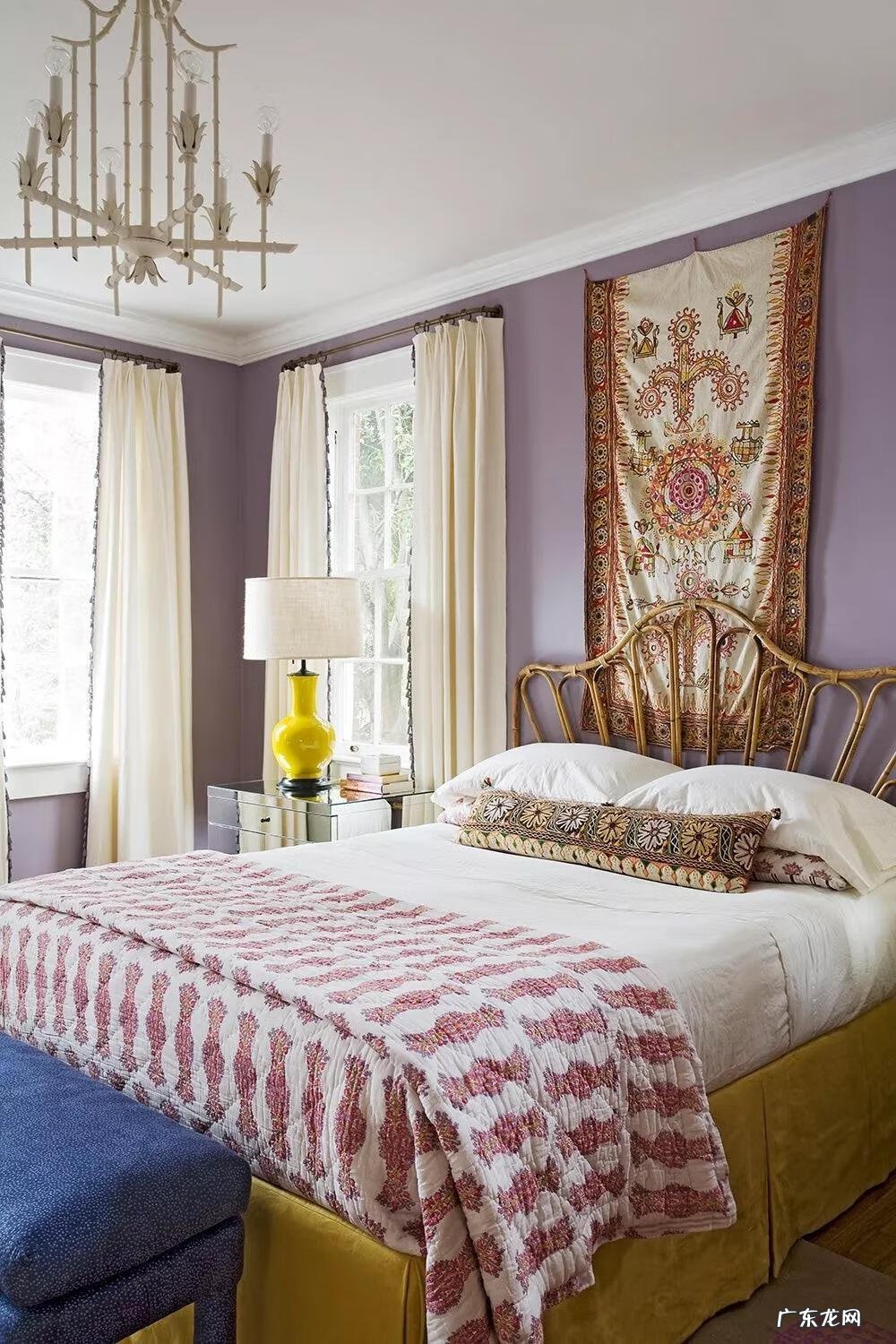 主卧窗帘紫色 紫色的房间配什么颜色的窗帘