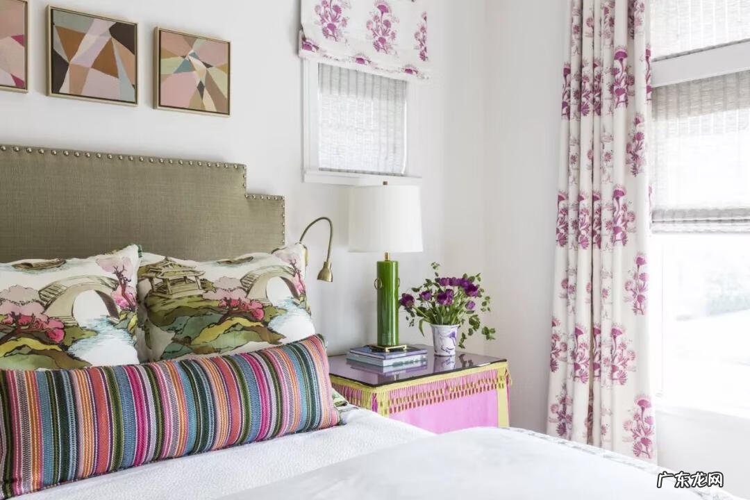 主卧窗帘紫色 紫色的房间配什么颜色的窗帘