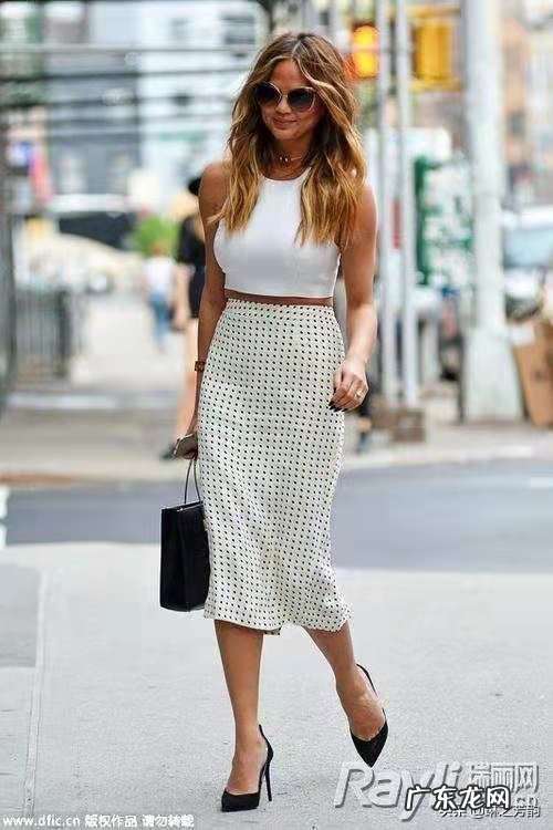 从赫本到梦露、从第一夫人到变装皇后,铅笔裙如何成为必备单品?