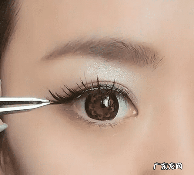 眼部的化妆技巧步骤 眼妆化妆技巧