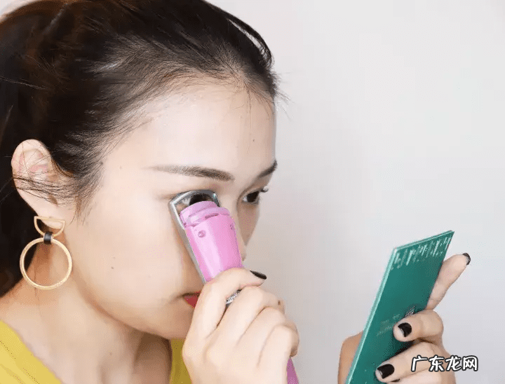 眼部的化妆技巧步骤 眼妆化妆技巧