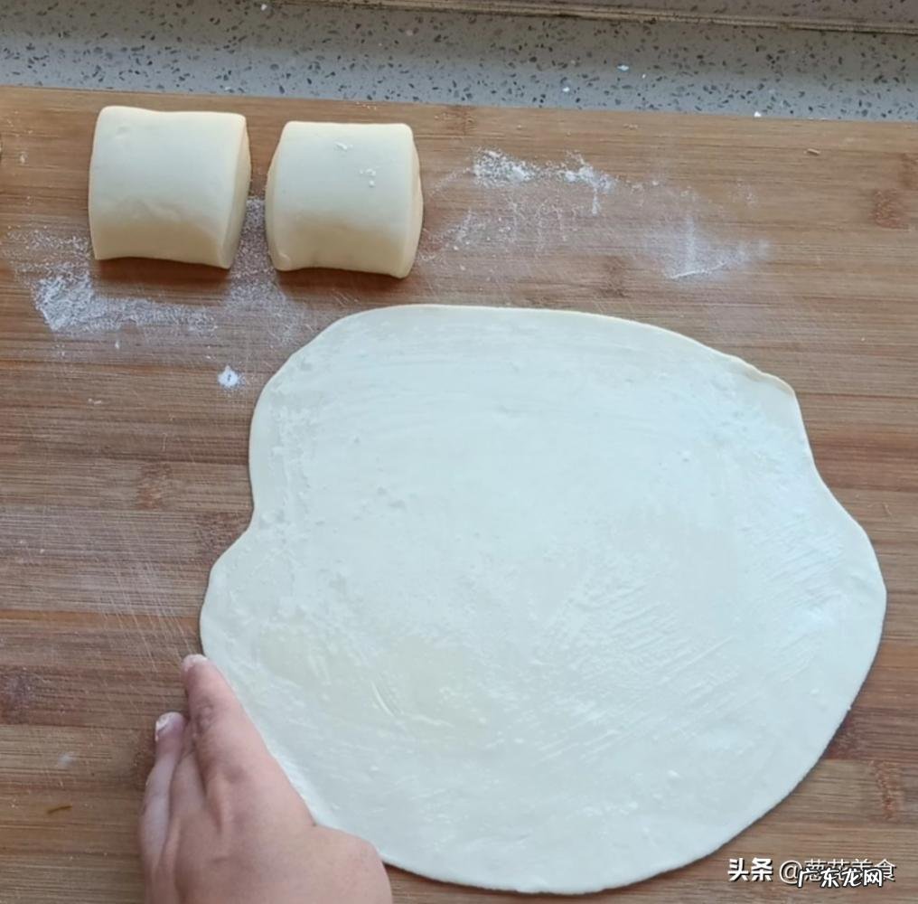 怎么做烫面饼好吃家常做法窍门 烫面饼的做法怎样做又香又甜