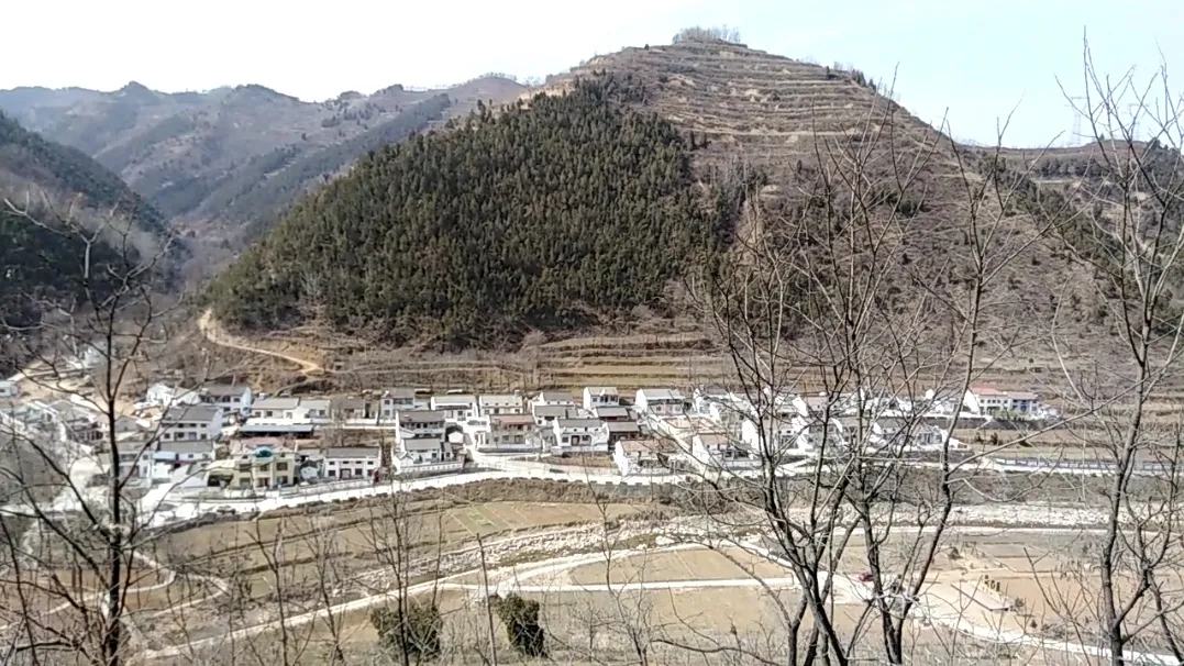 如何能买到一块农村的土地?