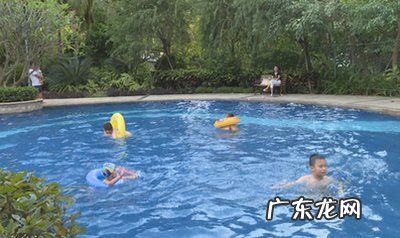 父子下水道溺亡 父子在家人眼皮底下溺亡视频