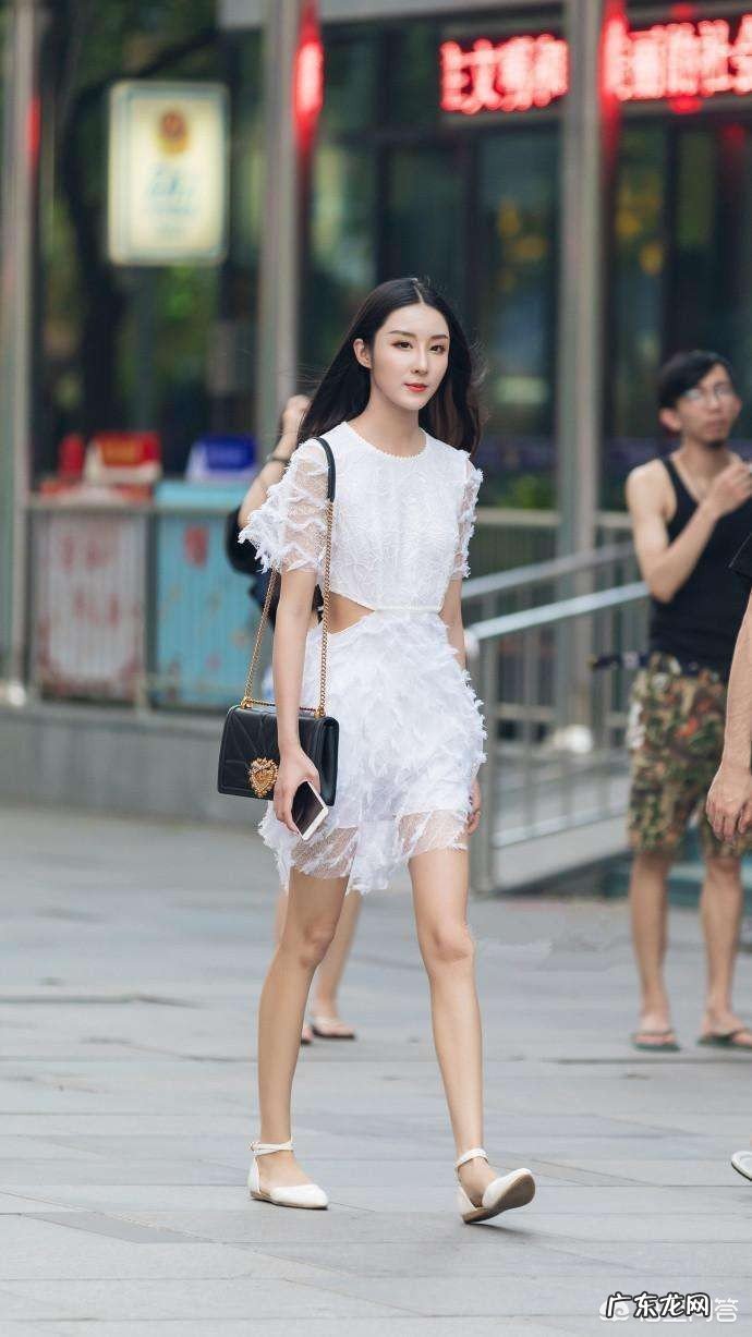 女生穿什么颜色的衣服显白呢？