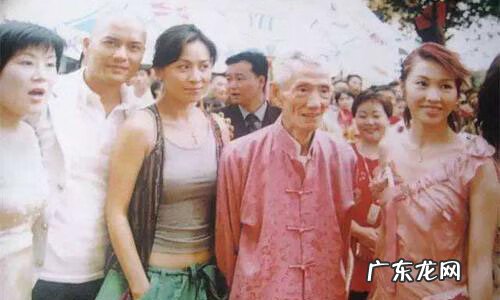 李嘉诚说风水 风水大师李嘉诚