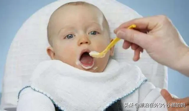 四个月的宝宝想添加辅食,有什么好推荐?